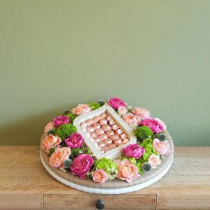 Treat Pink tray
